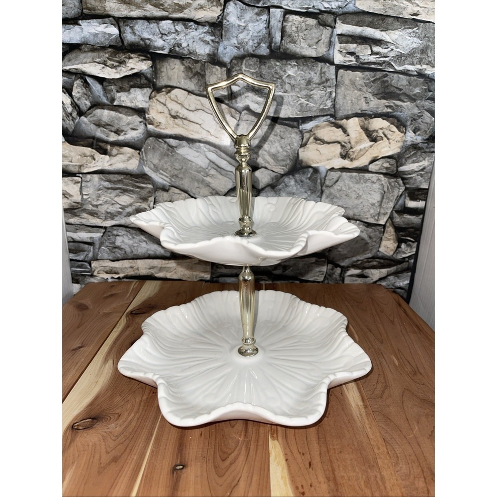 2 Tier Vintage Serving Tray Made In Calif USA T14 Off White Gold TidBit Cake